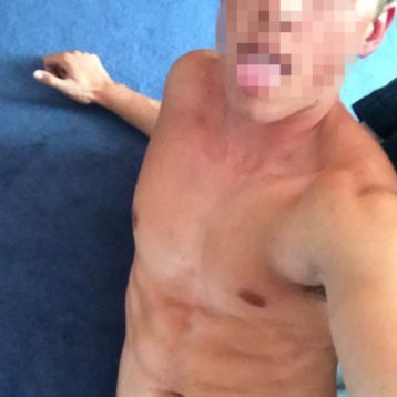 homme 25 ans de Cholet tres sexy